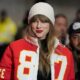 Unseen video of Taylor Swift screaming at Travis Kelce in a Chiefs game annoys fans